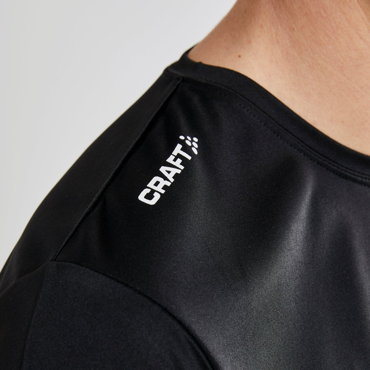 Adult Tech CRAFT Tee -Black- 26.2 2025 Finisher